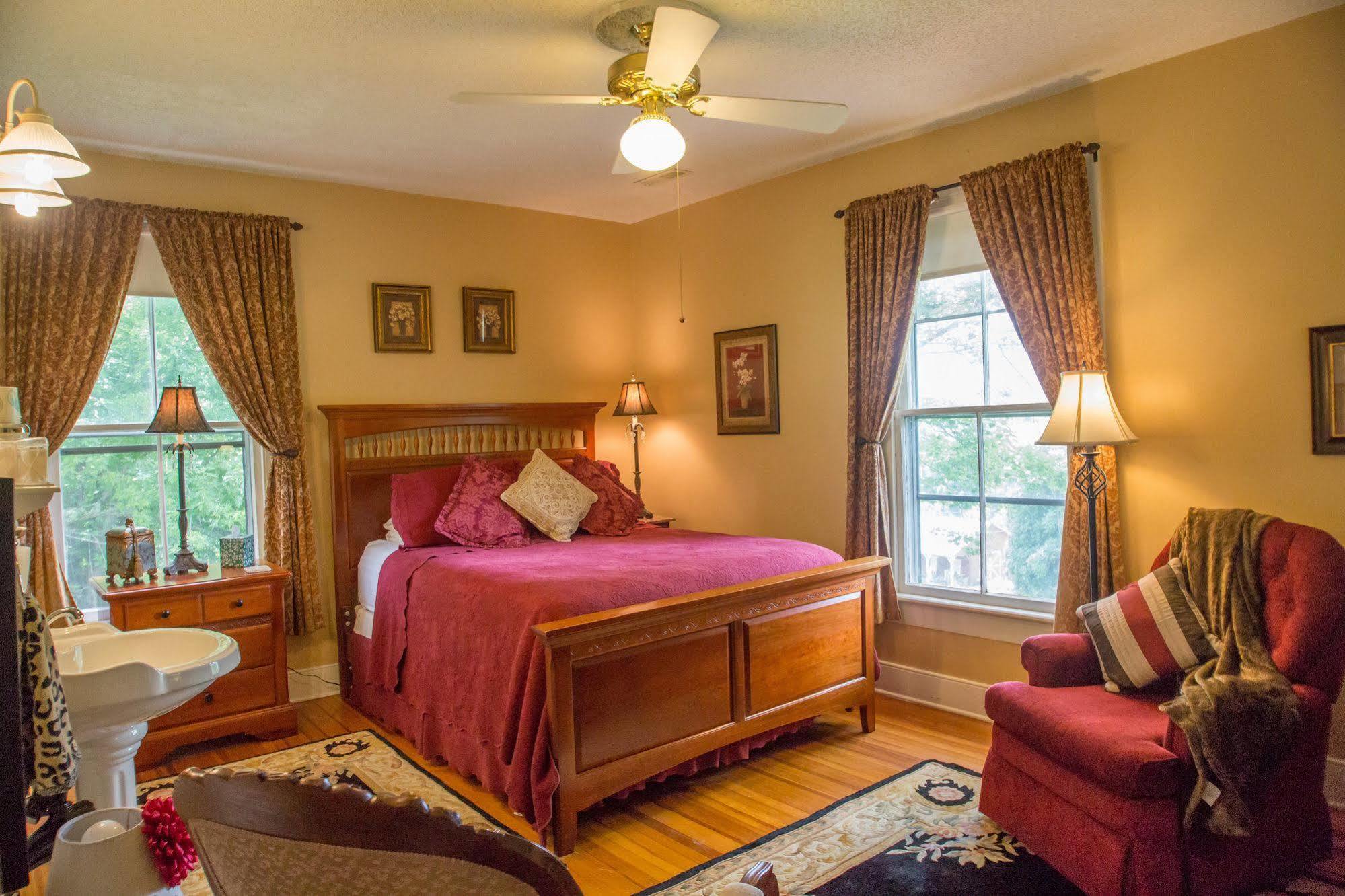 Orchard House B&B Lovingston Esterno foto